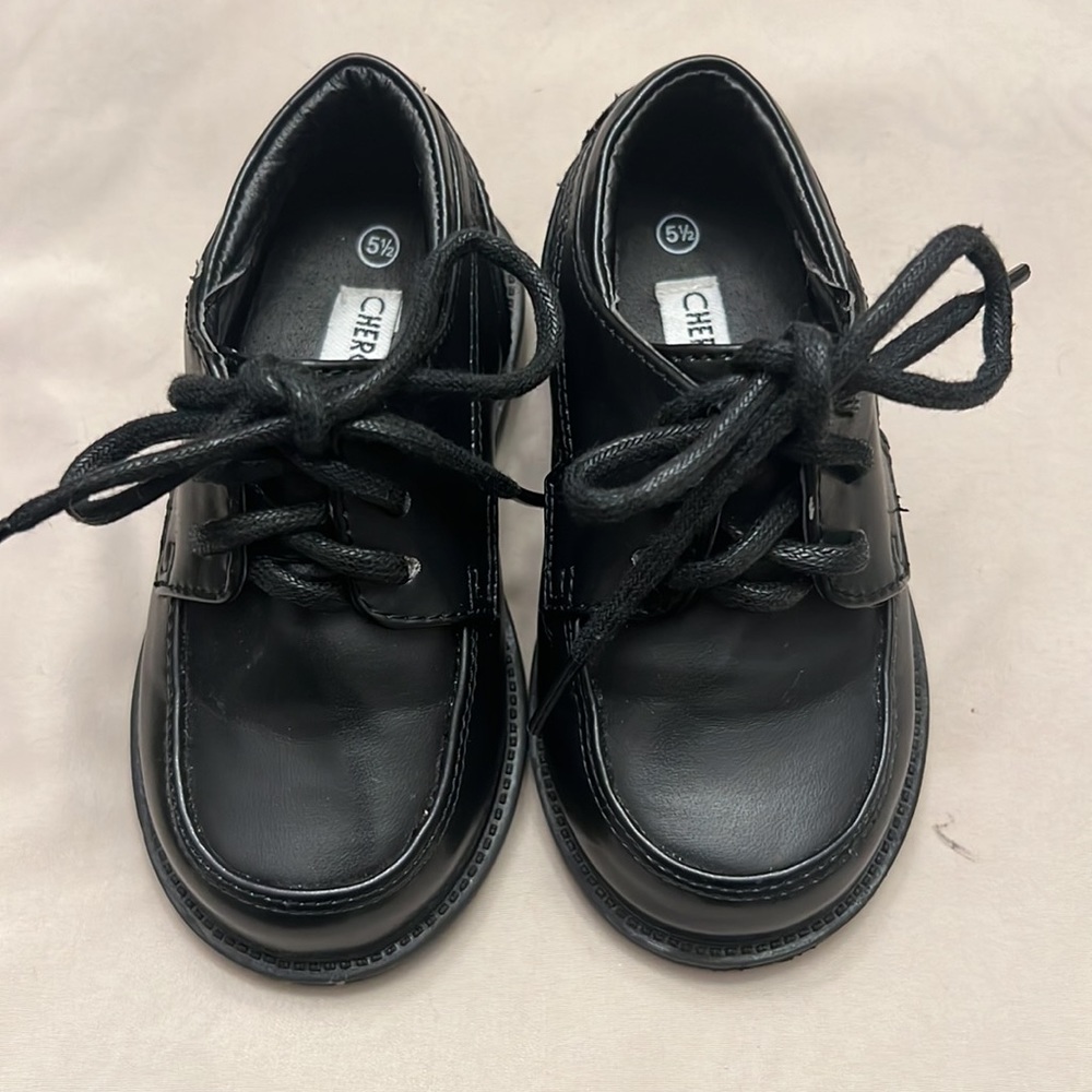Baby Boys black lace up dress shoes size 5 1/2 - Picture 2 of 5